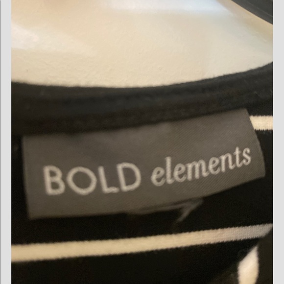 Bold Elements Black and White Stripe Dress (Large) - Picture 6 of 9